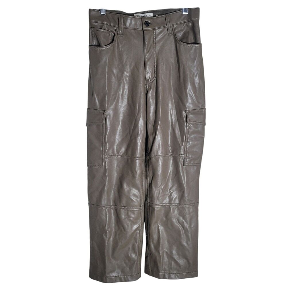 Abercrombie & Fitch High Rise Vegan Leather Cargo Pants Womens Size 27 / 4 Brown